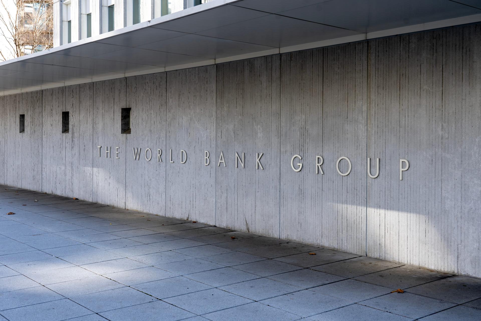Image of the facade of the World Bank Group building in Washington, DC.