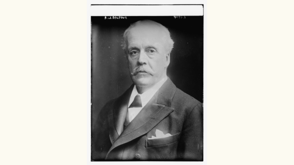 Headshot of Arthur James Balfour.