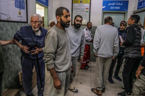 Palestinian prisoners kidnapped from the Gaza Strip by the Israeli military return home, pictured at Al-Najjar Hospital in Rafah.
